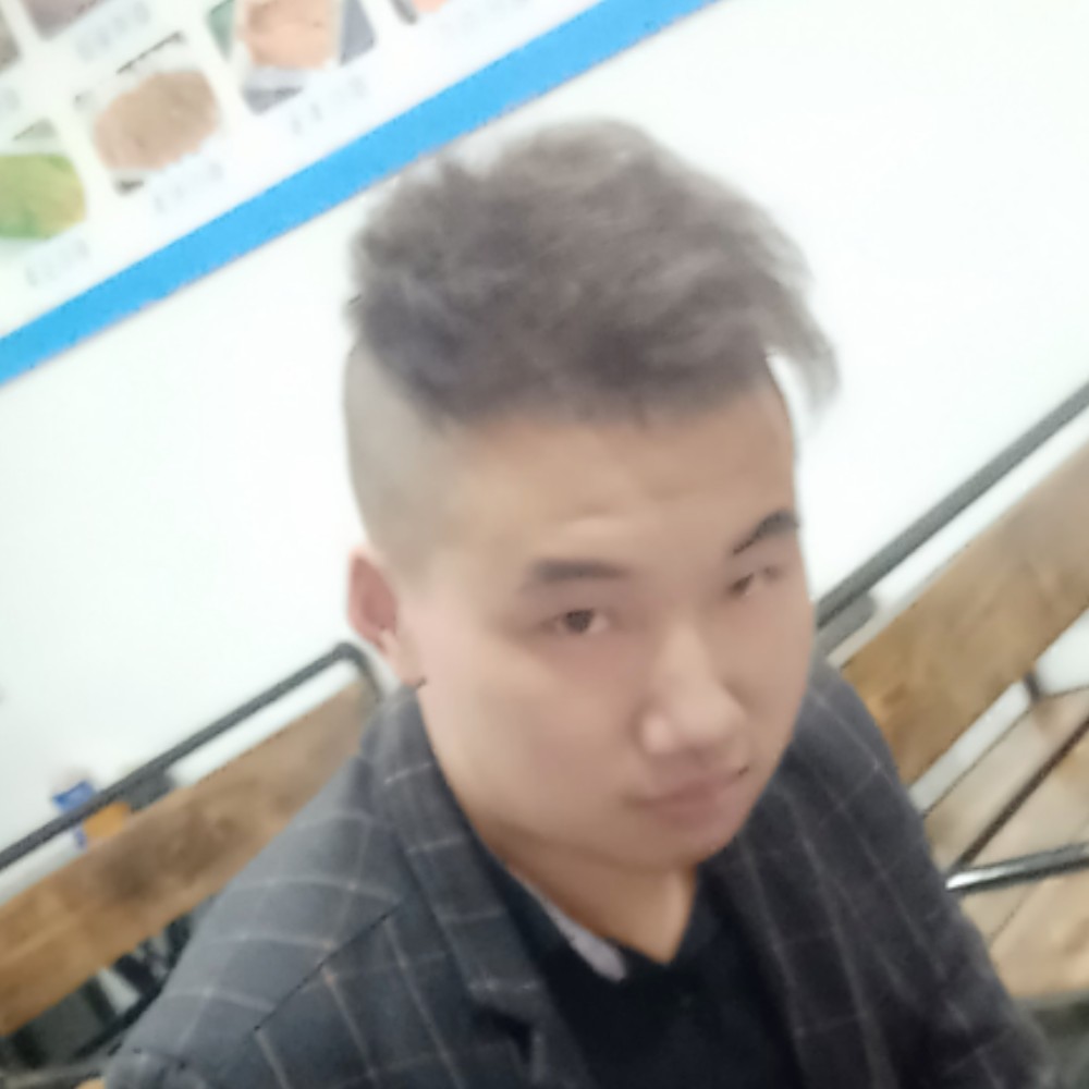 何国祥的照片