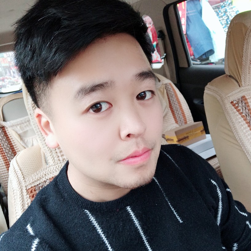 黄奕涵的照片