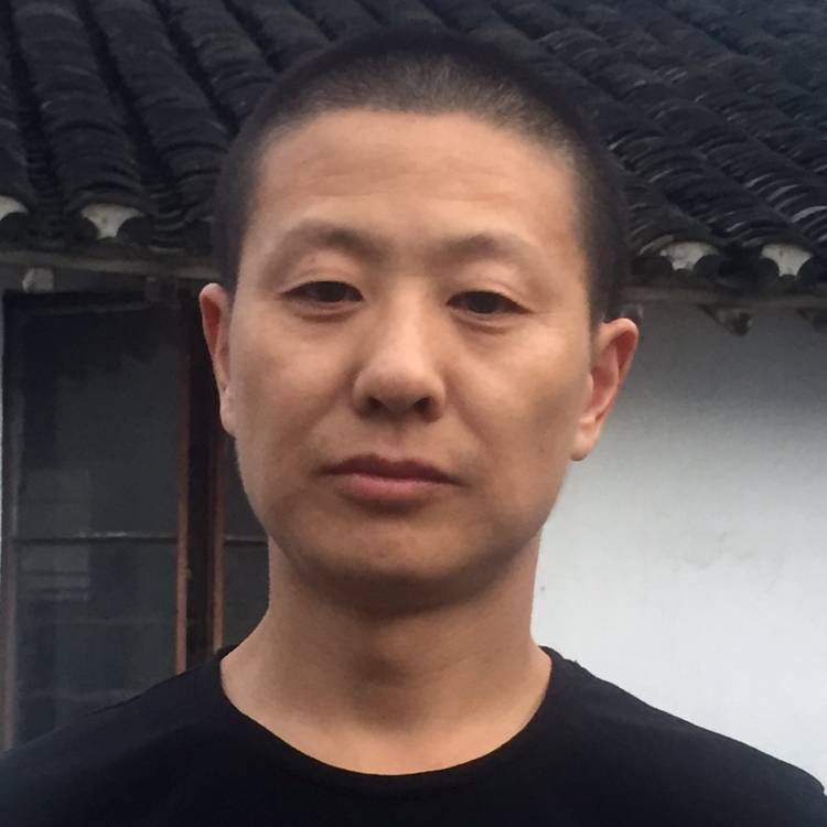 未来幸福的人的照片