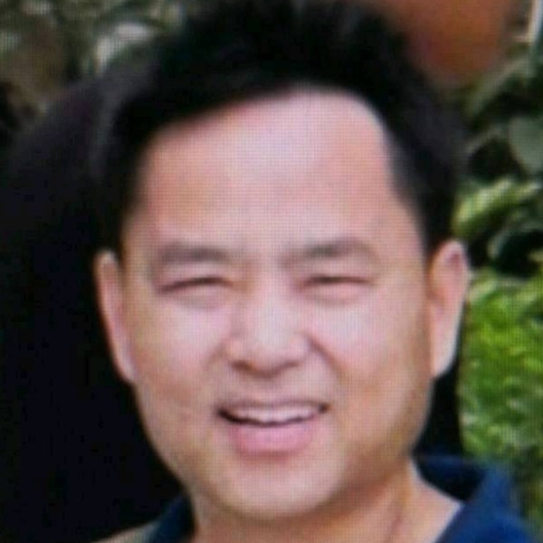 何若愚的照片