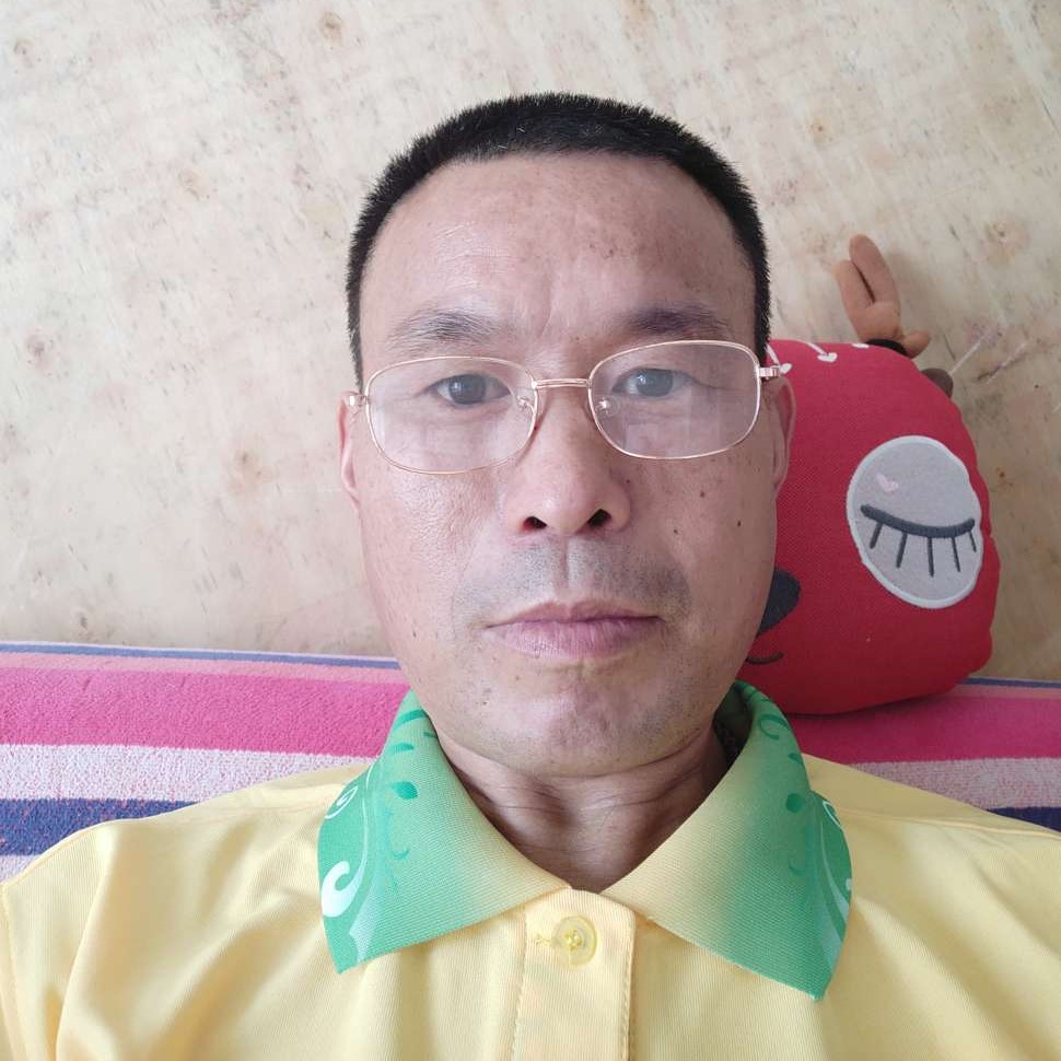 柜子凶狠的照片