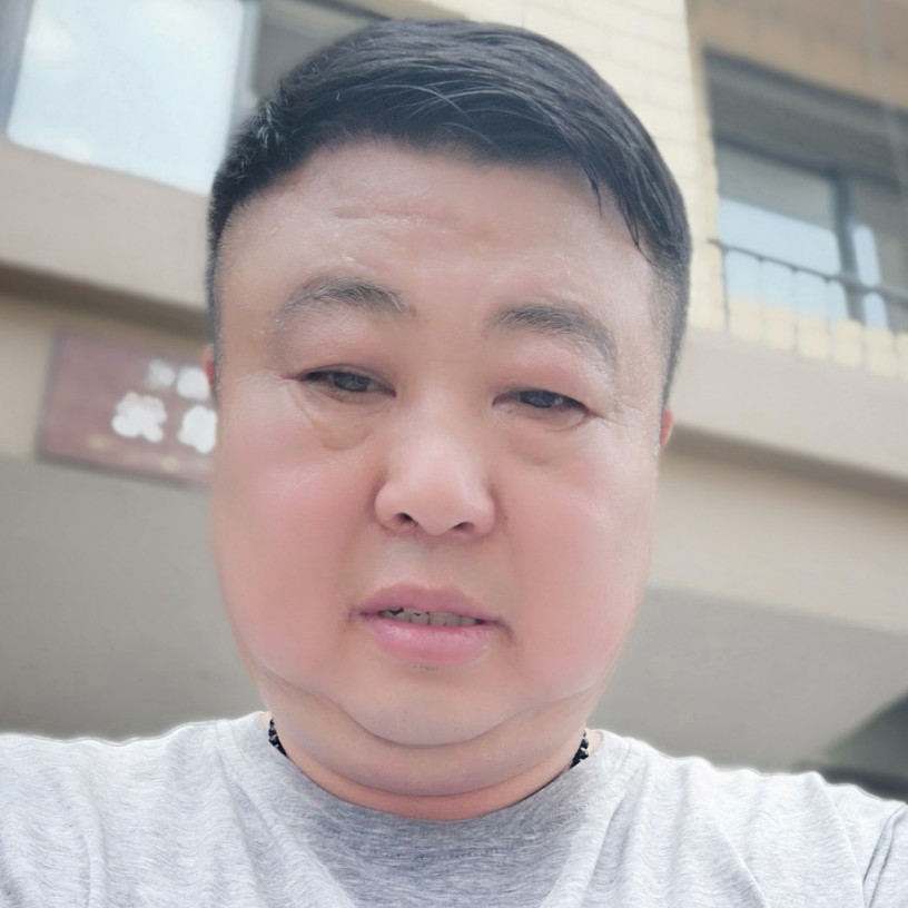 传统拿青衫的照片