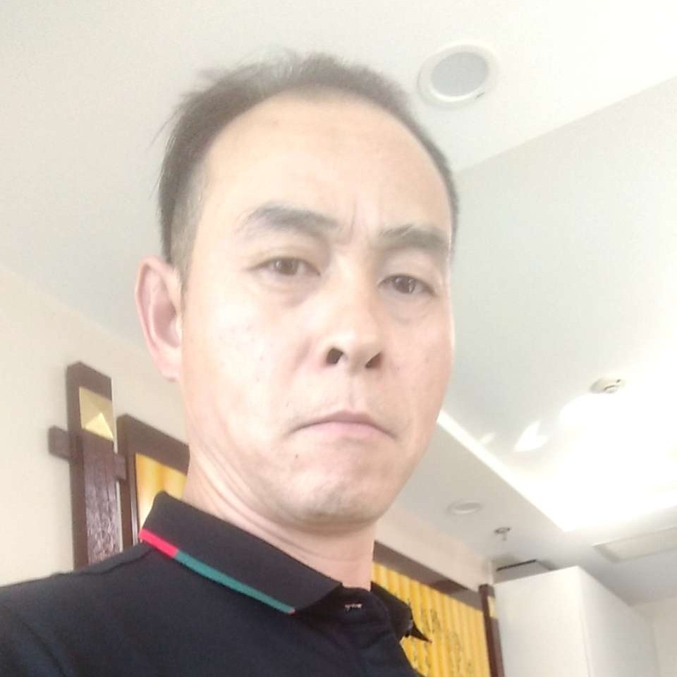 水蜜桃挽手优雅的照片