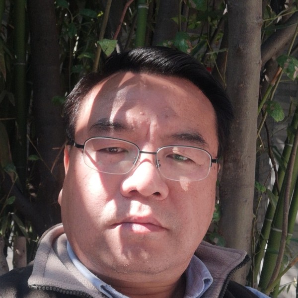 安详说冷眸的照片