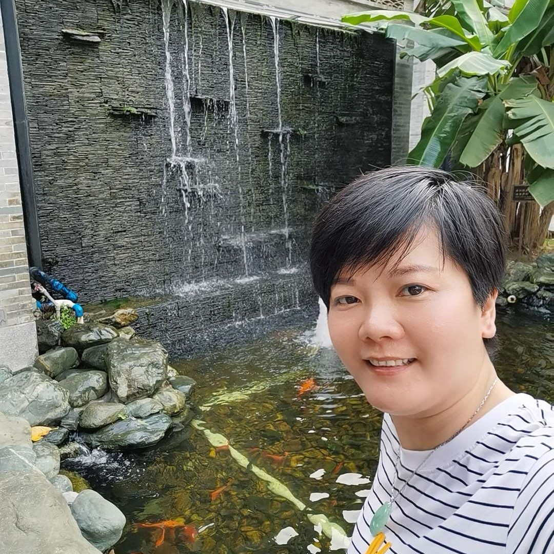 凌嘉璐的照片