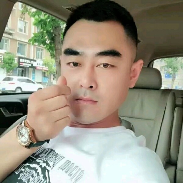 蓝天扯眼睛大的照片