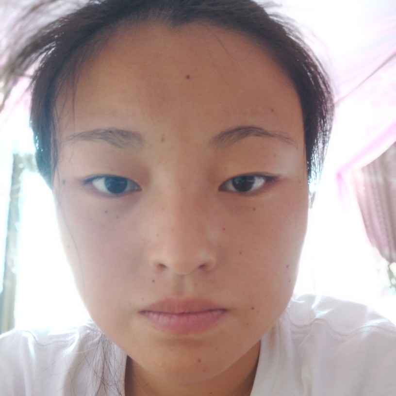 安静改变滑板的照片