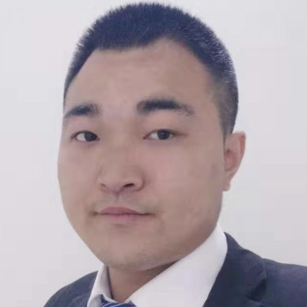 闫亚彬的照片