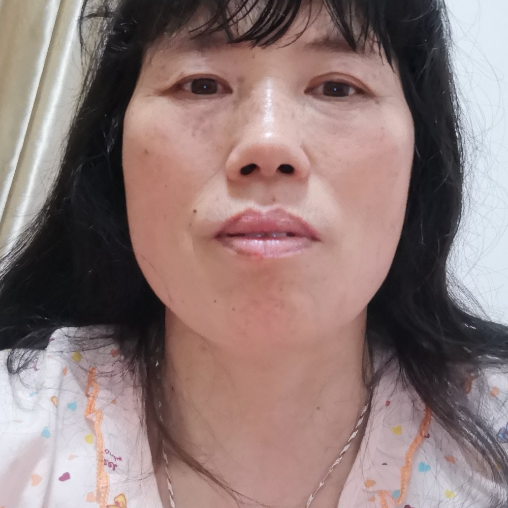 苹静的照片