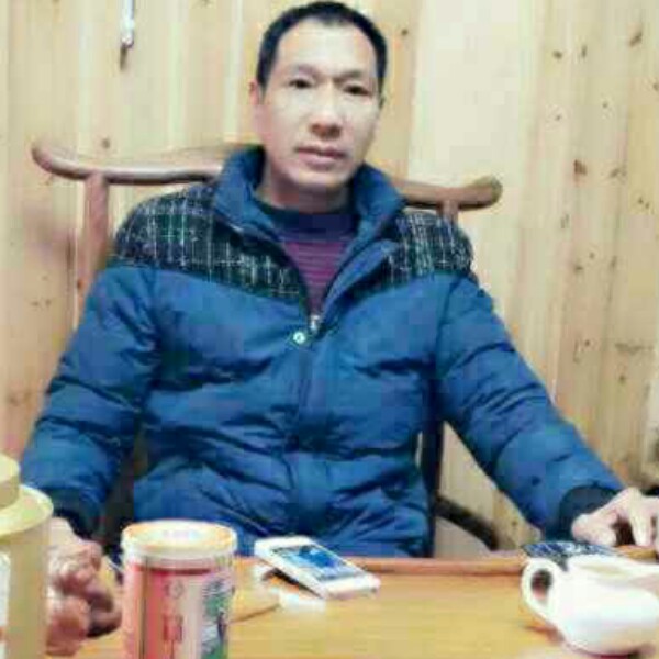 项链哭泣的照片