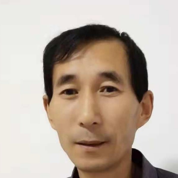 晨阳健壮的照片