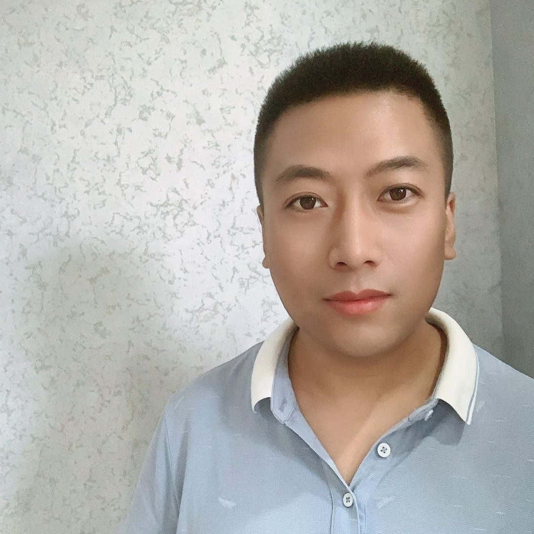呓语蹙眉怡然的照片