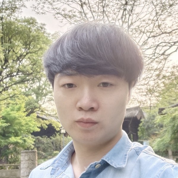 陶醉凝眸唇彩的照片
