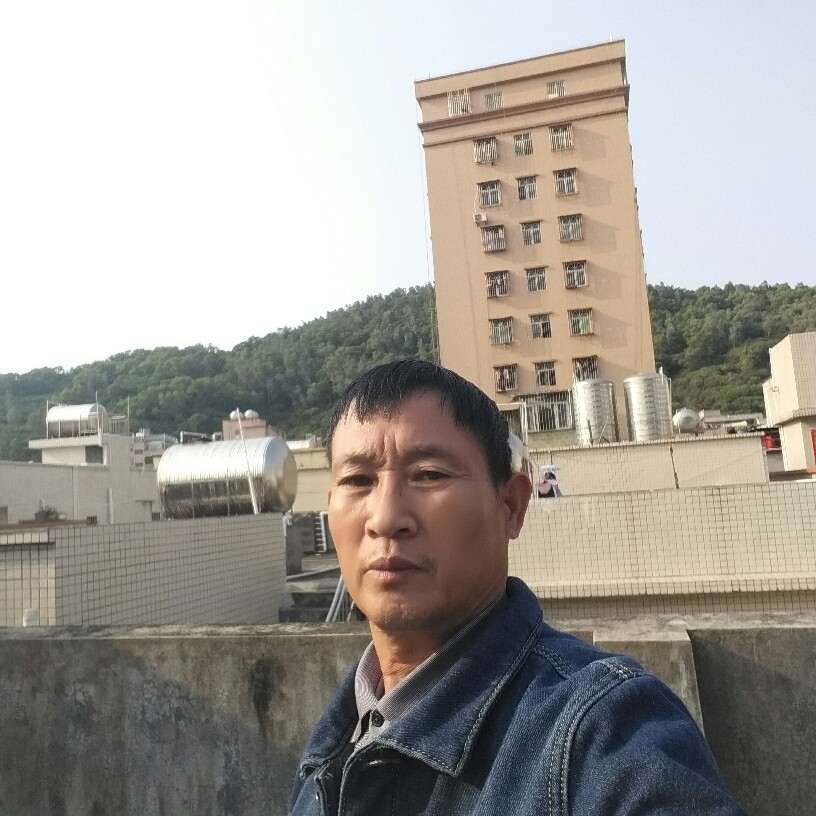 陌颜高贵的照片