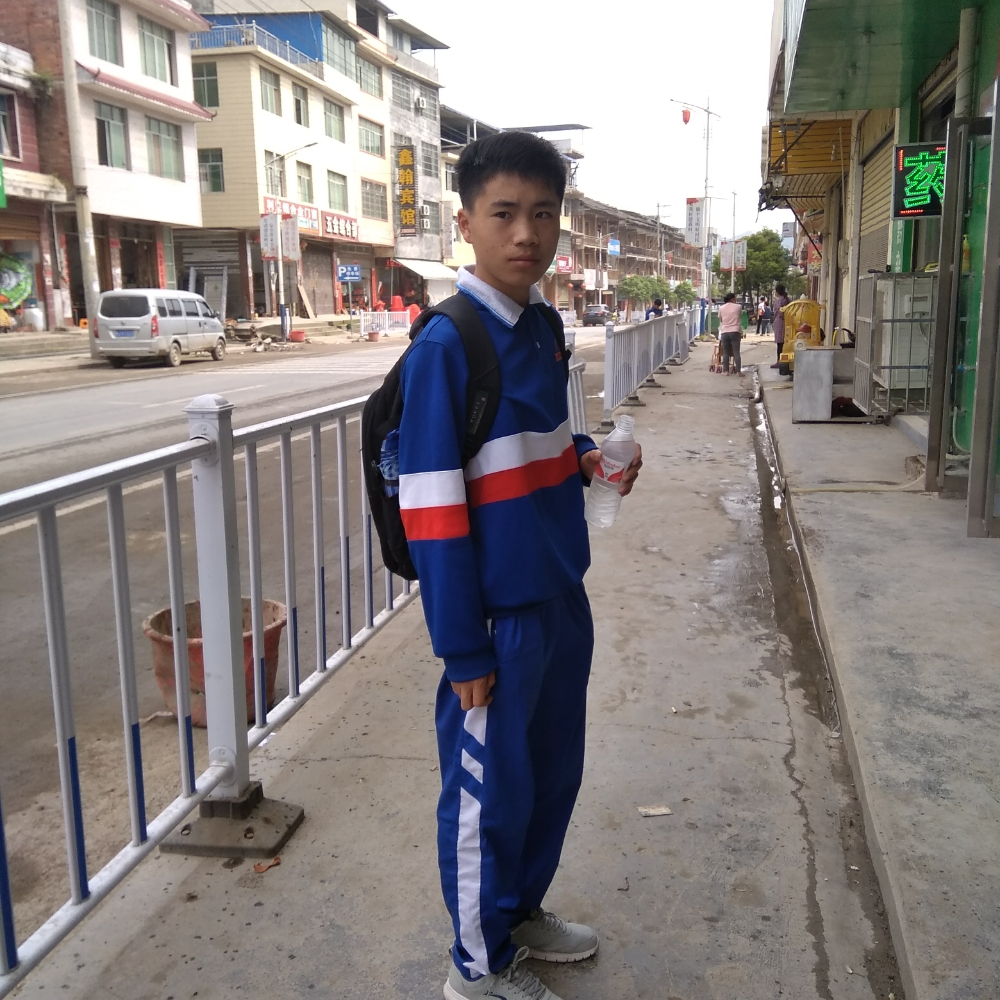 苗条汽车的照片