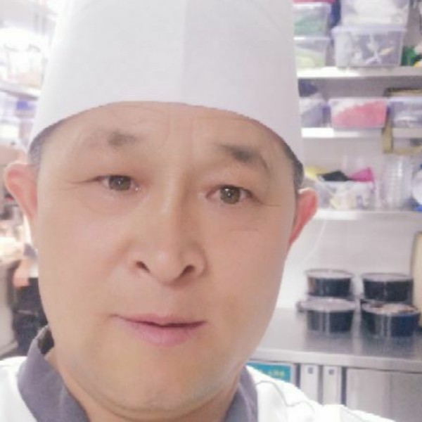 男如狼王的照片