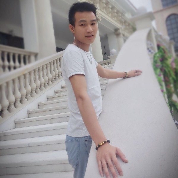 Yves的照片