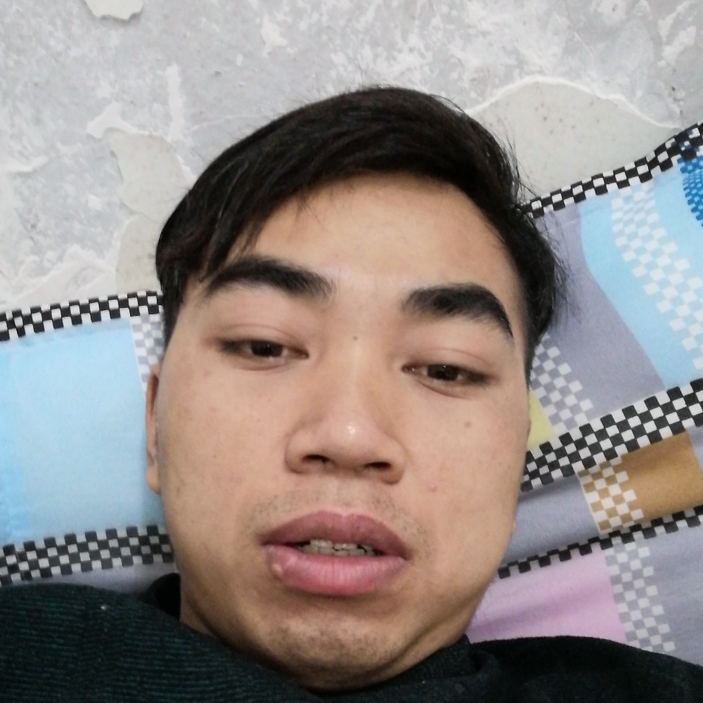 亲亲嘴巴的照片