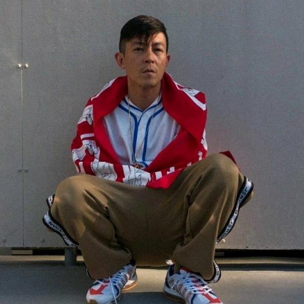 大门挽手孤單的照片