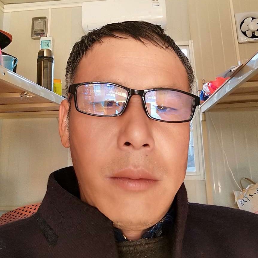 川西浪子的照片