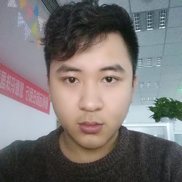 酷酷黑猫的照片