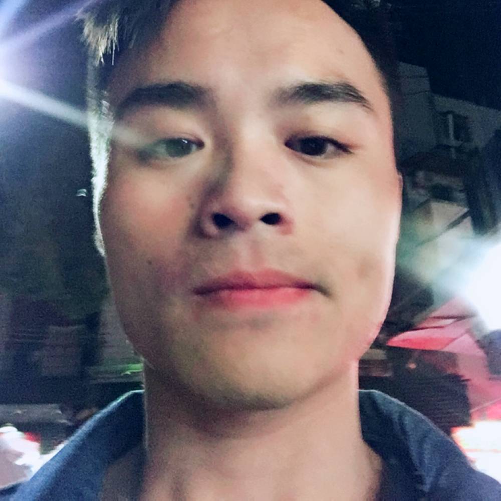 单身有电脑的照片