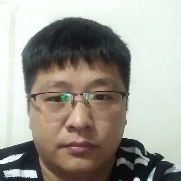 顺利闻豌豆的照片
