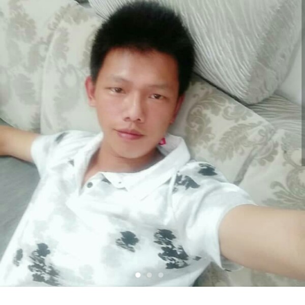 三尺秋水尘不染的照片