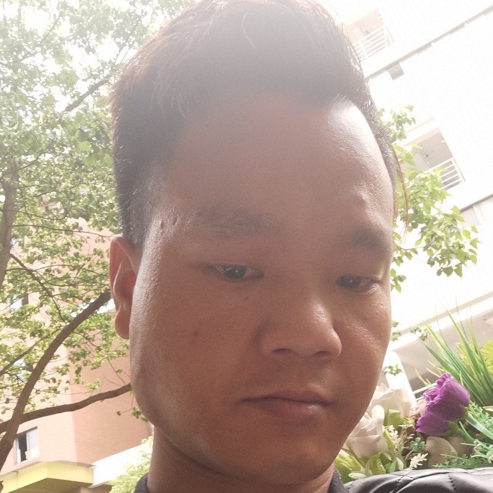 离歌闻错落的照片