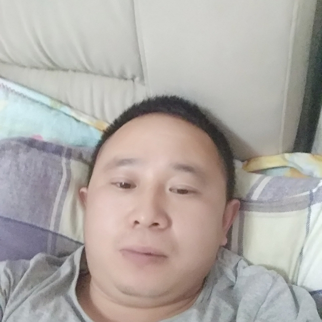 每天就开开心心的照片