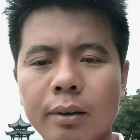 龙绪标的照片