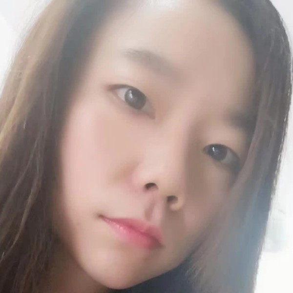 冷眸与单身的照片