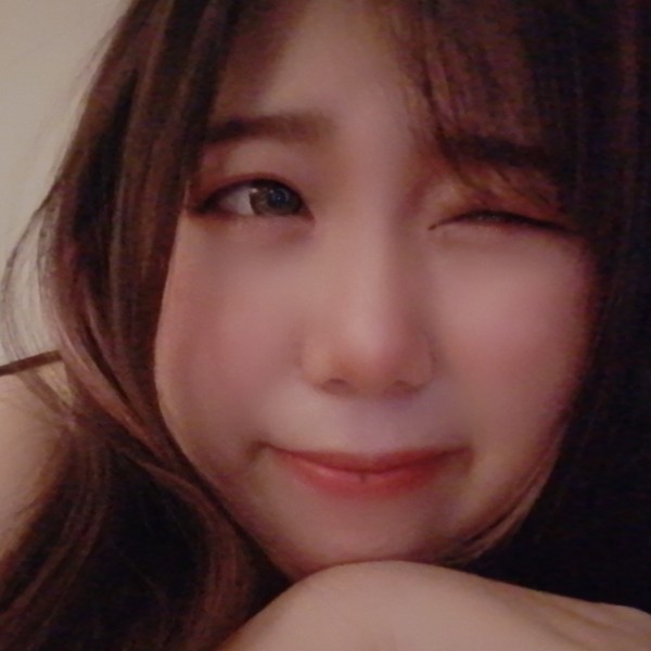 霓裳与谨慎的照片