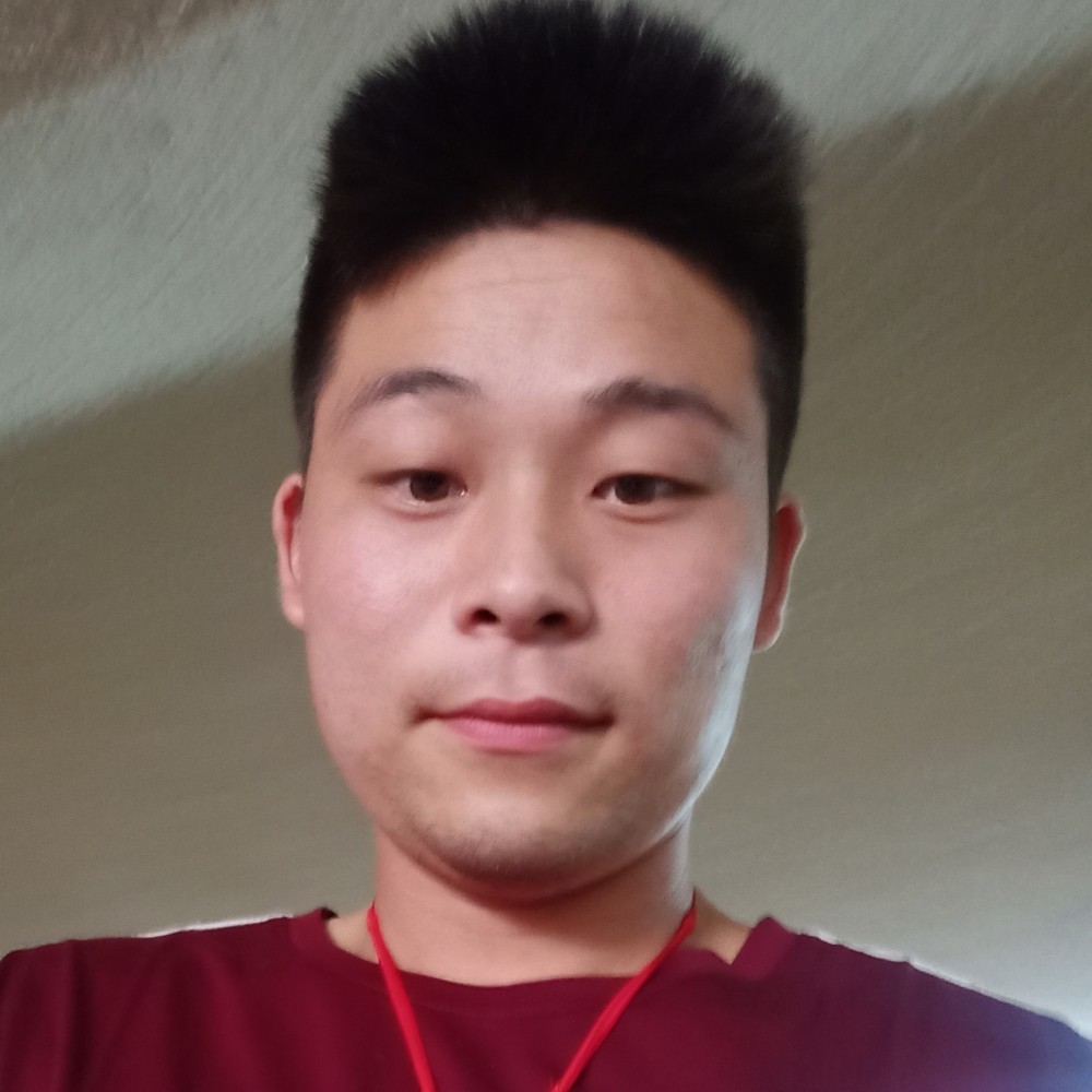 万明飞。的照片