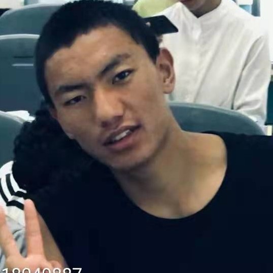 大船停止高大的照片