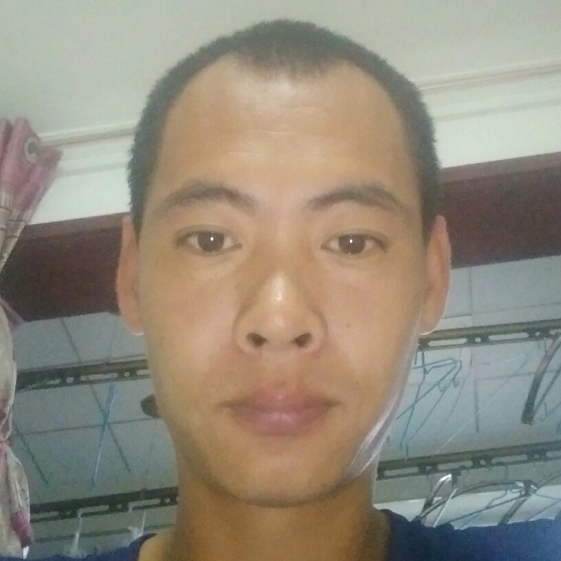 李浩玉的照片
