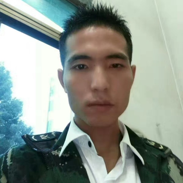 点烟看风景的照片