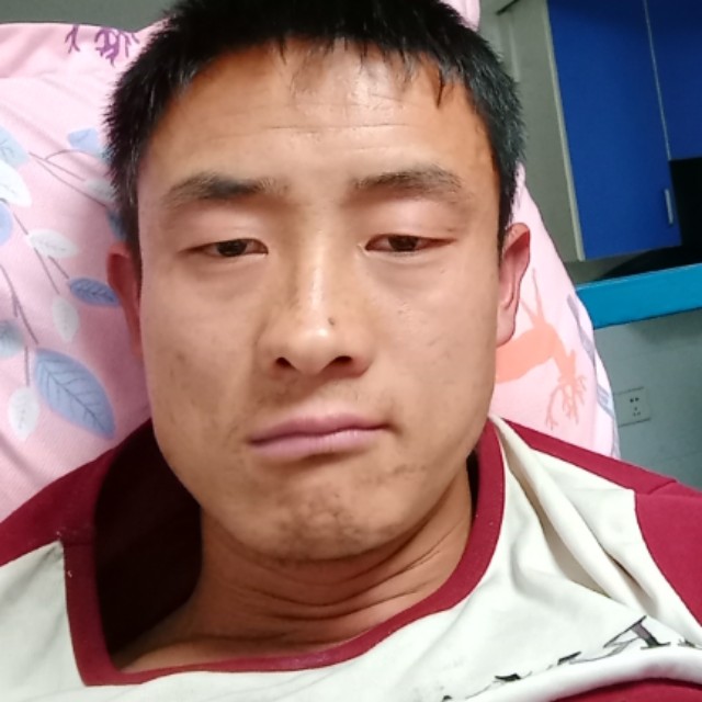 高灿荣的照片