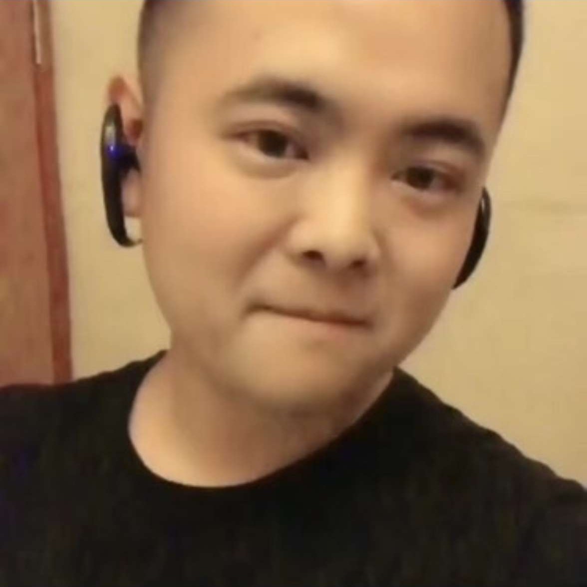 天微凉指间太宽的照片