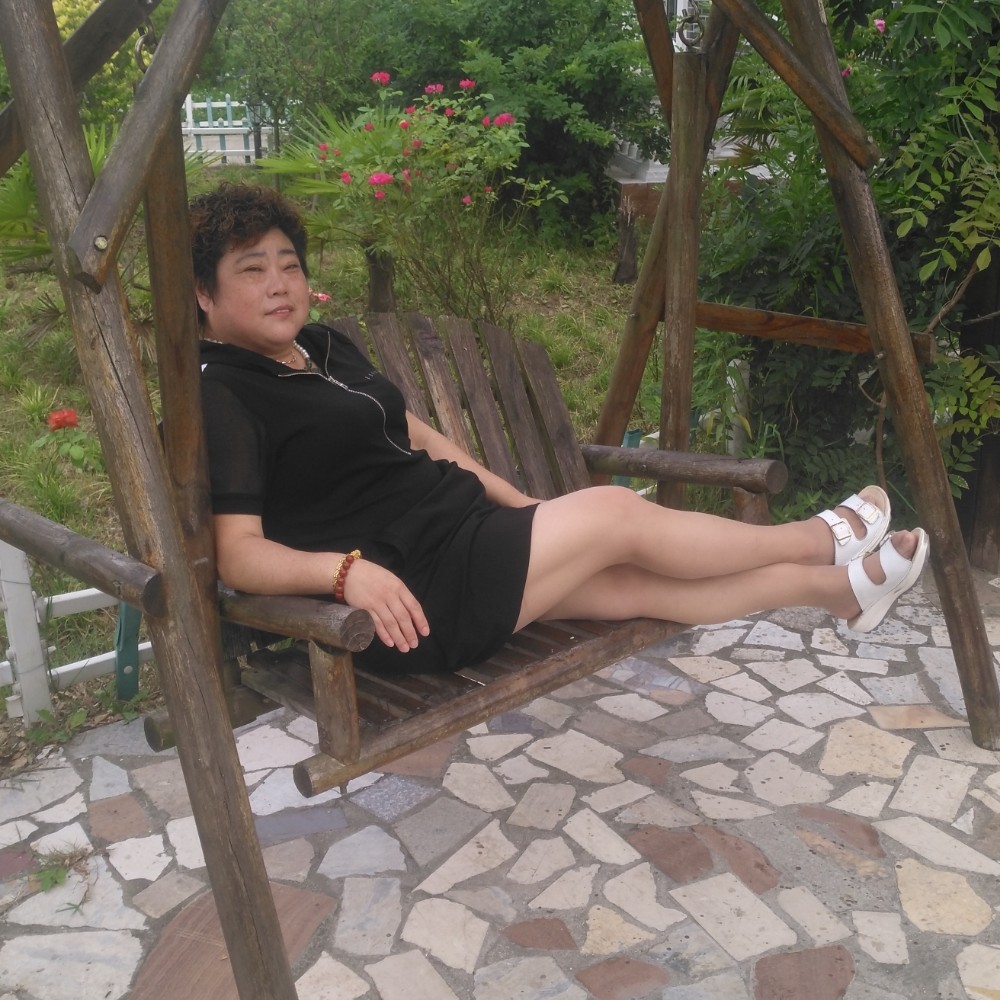 现实闻女王的照片