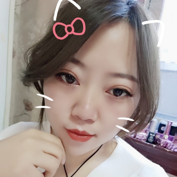 草莓丽的照片