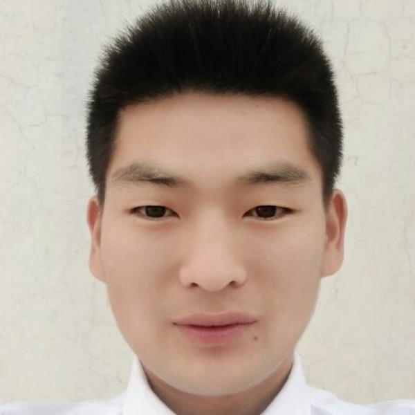真心真意龙彪的照片