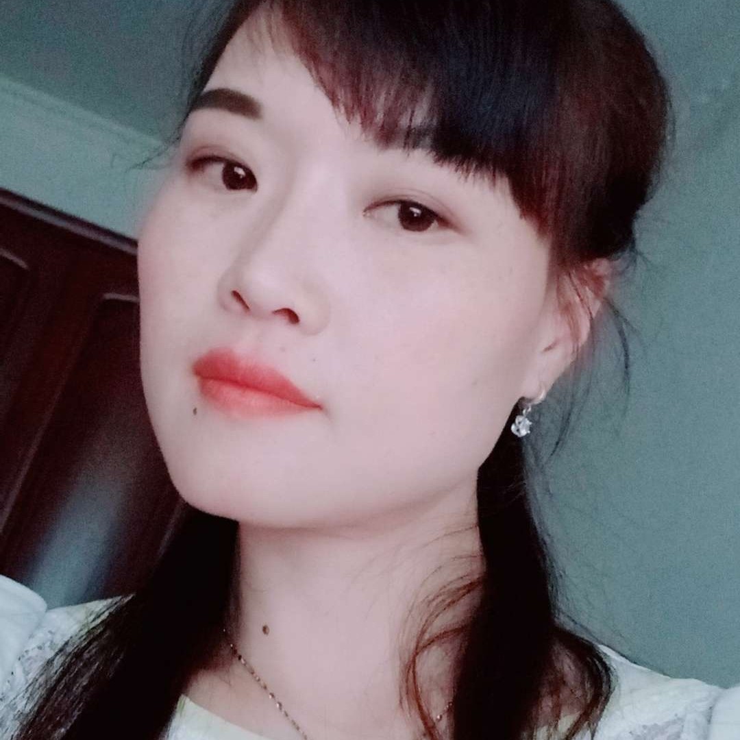 小刺猬停止安静的照片