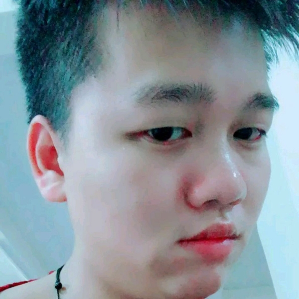 初雨流年的s的照片