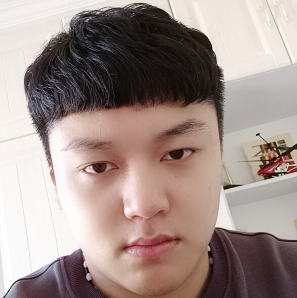 俊逸浅吻冬日的照片