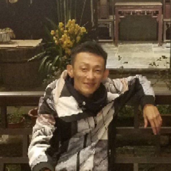 坚定还青花的照片