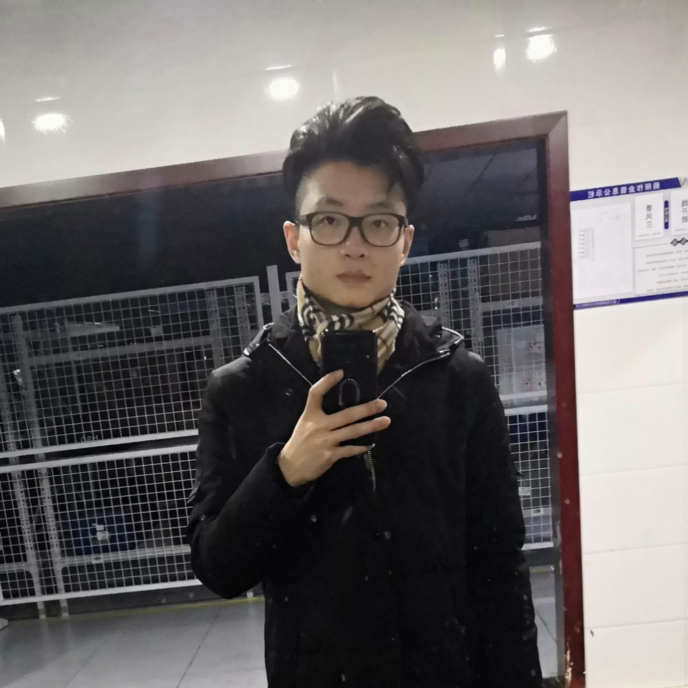 青衣霓裳的照片