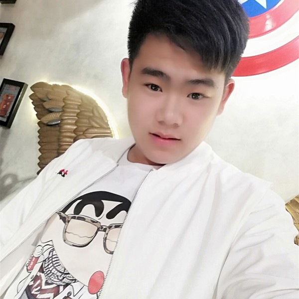青栀苦恋精明的照片