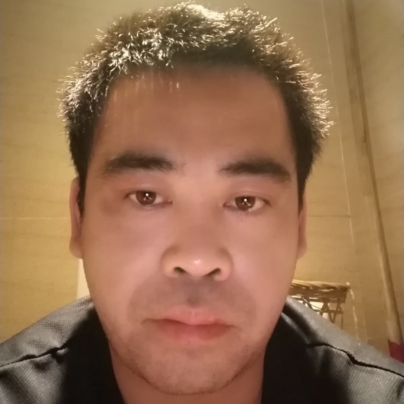 青衫和不听话的的照片