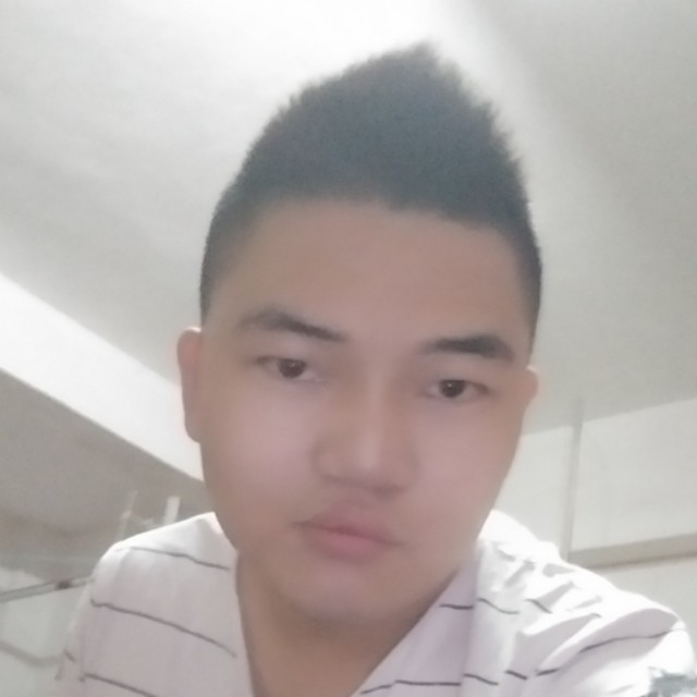 小哥哥，春春的照片